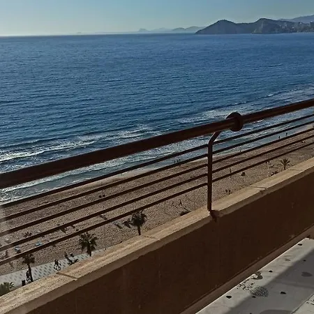 En Playa Levante Coblanca 8 ベニドルム
